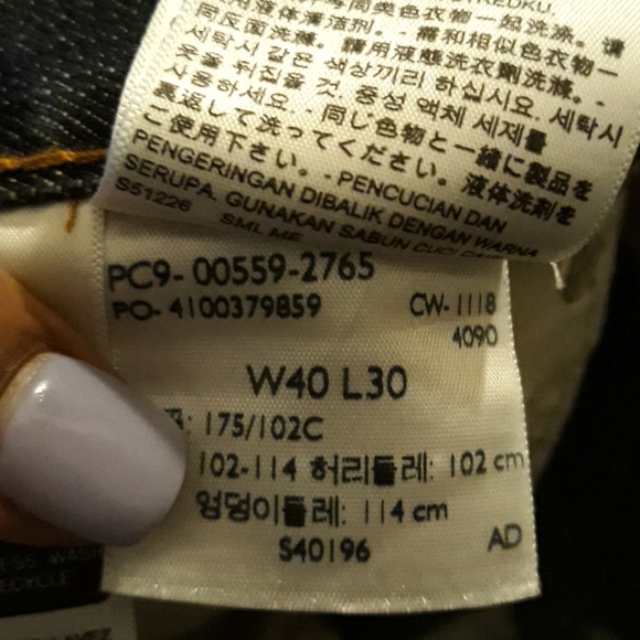 Levis - Picture 4 of 6